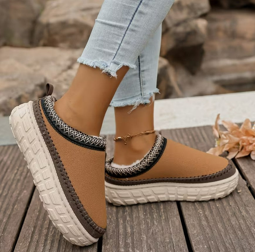 Niamh | Vintage Slip-On Platform Casual Shoes