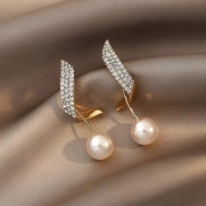 Golden Pearl Earrings