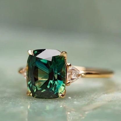 Vintage-Inspired Green Gemstone Golden Ring