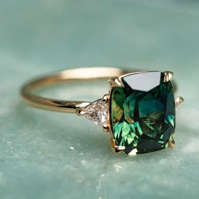 Vintage-Inspired Green Gemstone Golden Ring