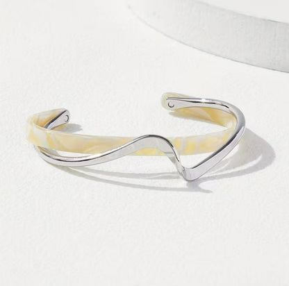 Ava | 18k gold plated wave cuff bangle