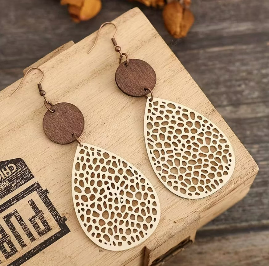 Aria | vintage teardrop leather & wood mesh earrings