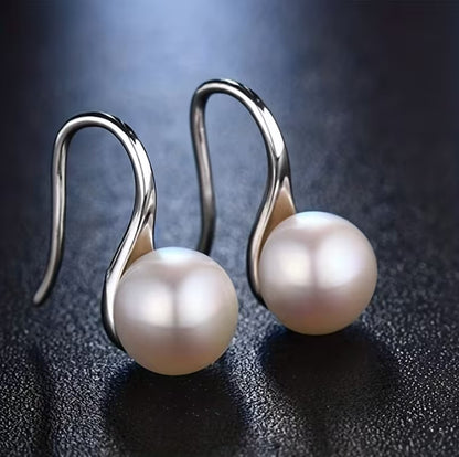 Bella | high heel imitation pearl earrings