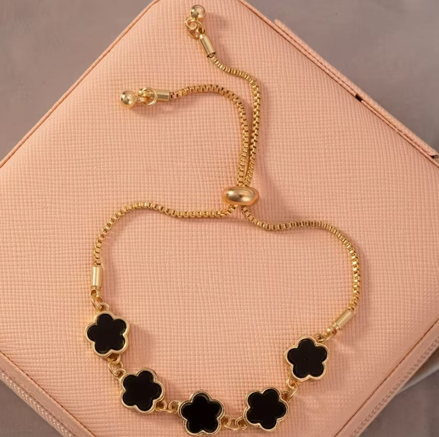 Amarah | adjustable star flower bracelet