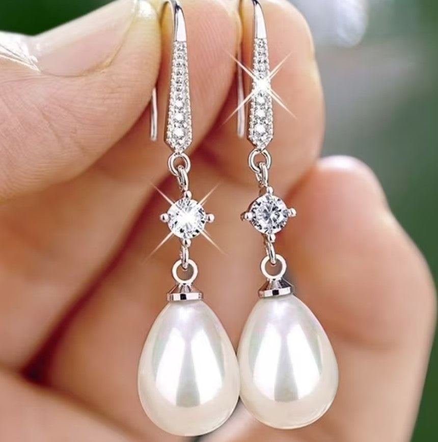Isolde | Faux Pearl Dangle Earrings