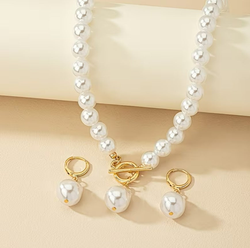 Vivienne | Baroque Pearl Necklace & Earrings Set
