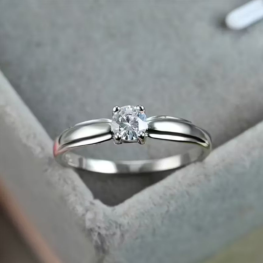 Celina | Classic Round Zirconia Ring