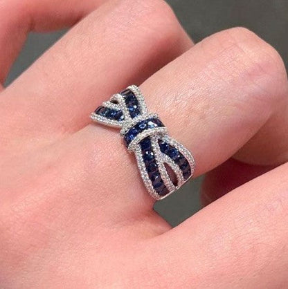 Knot Round Cut Blue Sapphire Wedding ring