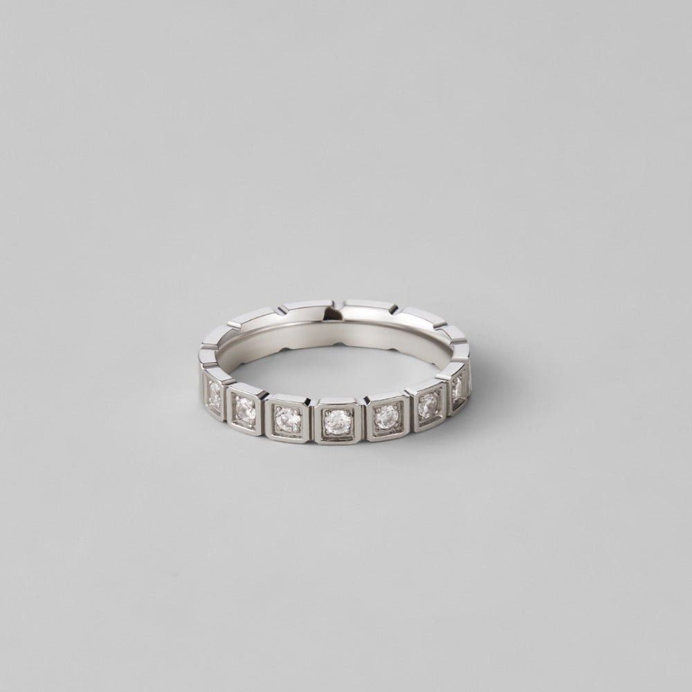 Hera Silver Crystal Ring