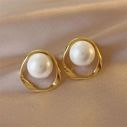 Golden Pearl Earrings
